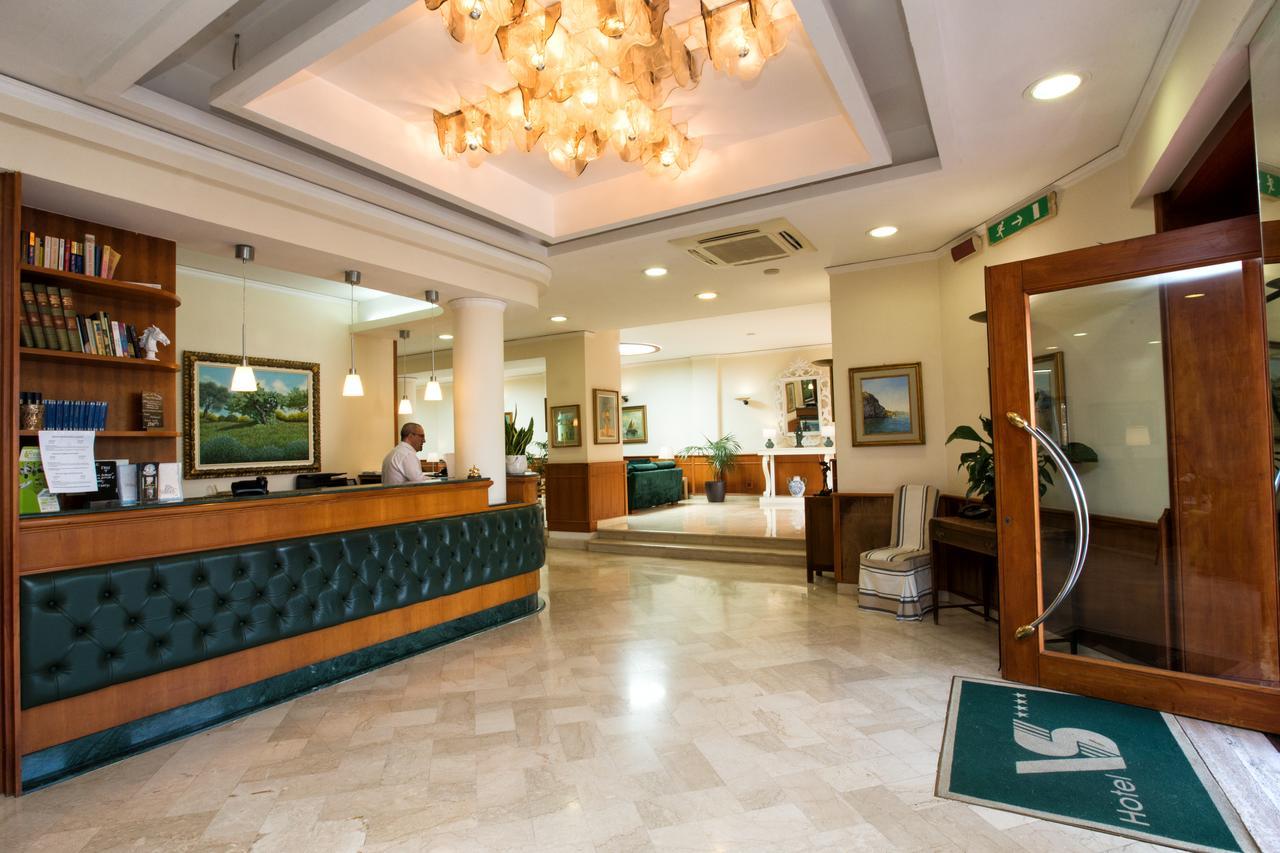 Hotel Villa Serena كاستيلاّماري دي ستا المظهر الخارجي الصورة